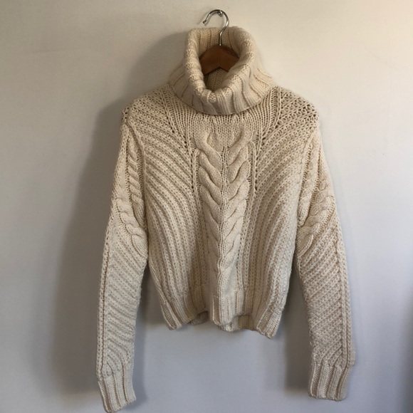 Tommy Hilfiger Sweaters - TOMMY HILFIGER GIGI Chunky Cable Roll Turtleneck